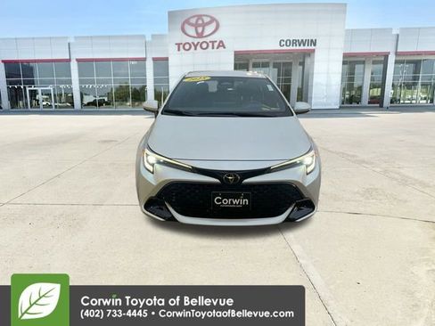 Certified 2025 Toyota Corolla SE image 3