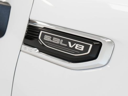 Used 2022 GMC Sierra 1500 SLT image 8