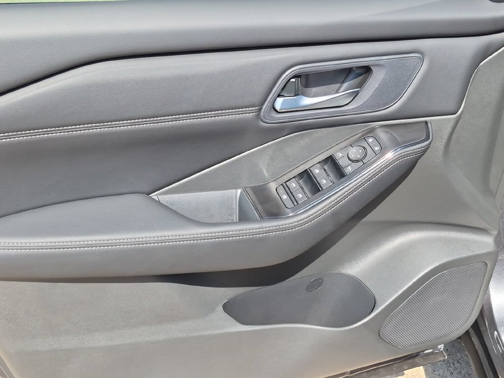 New 2026 Nissan Rogue Dark Armor FWD image 14