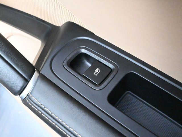 Used 2022 Porsche Cayenne E-Hybrid Coupe AWD/4WD image 42