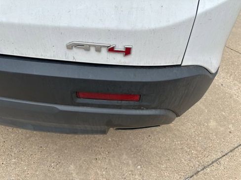 Used 2023 GMC Acadia AT4 w/ Technology Package AWD/4WD image 8