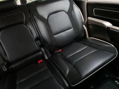 Used 2020 RAM 1500 Laramie AWD/4WD image 14