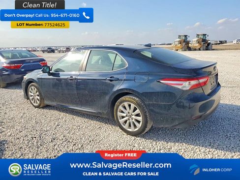 Used 2019 Toyota Camry LE image 3