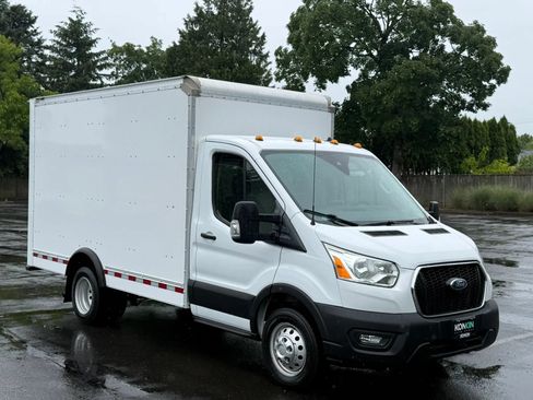 Used 2020 Ford Transit 350 DRW w/ Interior Upgrade Package RWD image 8