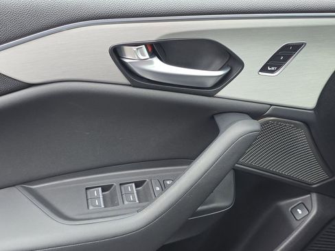 Used 2025 Acura TLX w/ Technology Package image 33