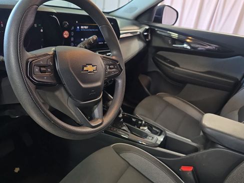 Used 2025 Chevrolet TrailBlazer LT FWD image 14