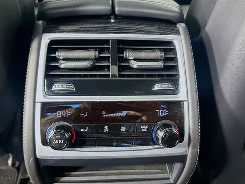 Used 2020 BMW 740i w/ M Sport Package image 26