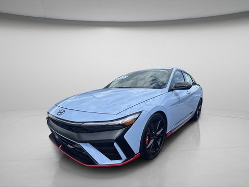Used 2025 Hyundai Elantra N FWD image 1