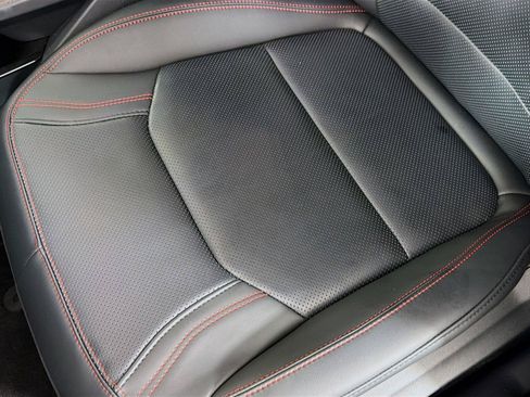 Used 2025 Ford Mustang Mach-E Premium w/ Sport Appearance Package AWD/4WD image 15
