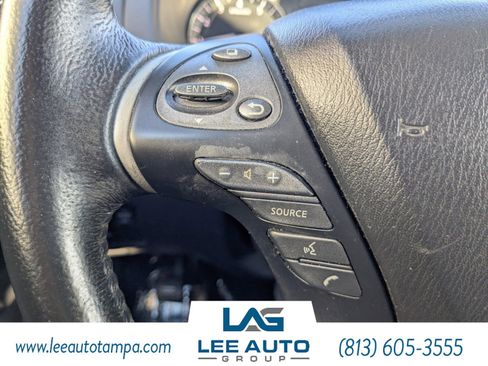 Used 2014 Nissan Pathfinder SL w/ SL Tech Package image 26