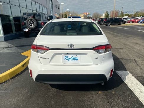 Used 2023 Toyota Corolla LE image 6