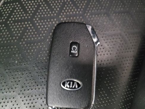 Used 2021 Kia Sorento EX image 32