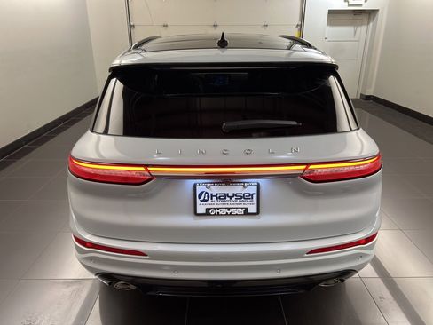 New 2026 Lincoln Corsair Reserve image 5