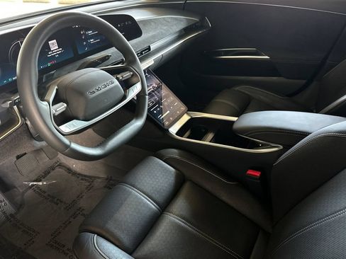 Used 2023 Lucid Air Grand Touring AWD/4WD image 11