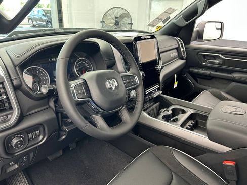 New 2026 RAM 1500 Laramie AWD/4WD image 11