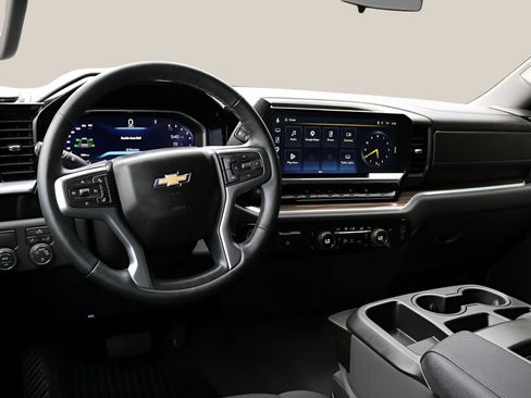 Used 2026 Chevrolet Silverado 1500 LT RWD image 17