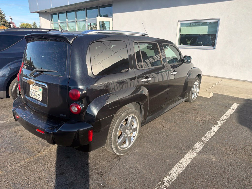 Used 2008 Chevrolet HHR LT w/ HHR Shadow Edition Package FWD image 3