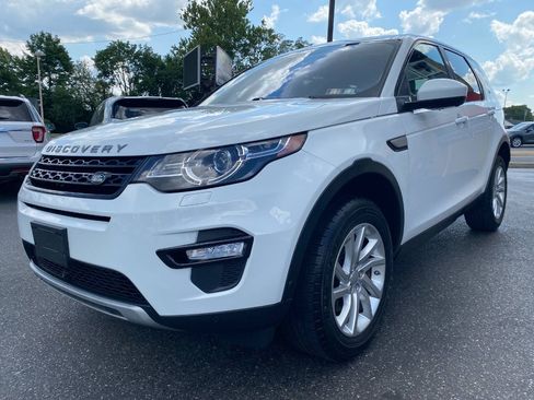 Used 2017 Land Rover Discovery Sport HSE AWD/4WD image 7