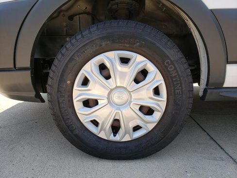 Used 2015 Ford Transit 350 XLT image 27