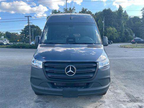 New 2025 Mercedes-Benz Sprinter 2500 image 9