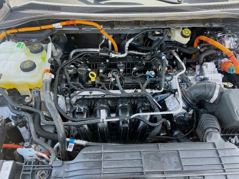 Used 2025 Ford Escape ST-Line w/ Equipment Group 301A FWD image 29