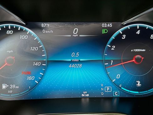 Used 2023 Mercedes-Benz GLC 300 4MATIC Coupe image 20