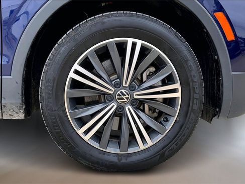 Used 2024 Volkswagen Tiguan Wolfsburg Edition image 9