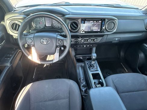 Used 2019 Toyota Tacoma TRD Sport w/ Technology Package image 24
