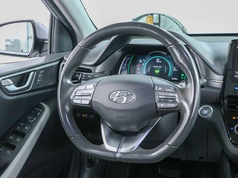 Used 2022 Hyundai Ioniq Limited FWD image 12