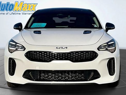 Used 2022 Kia Stinger GT1 RWD image 2