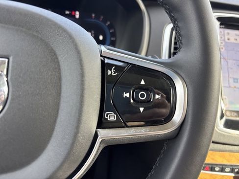Used 2024 Volvo XC90 B5 Plus image 31