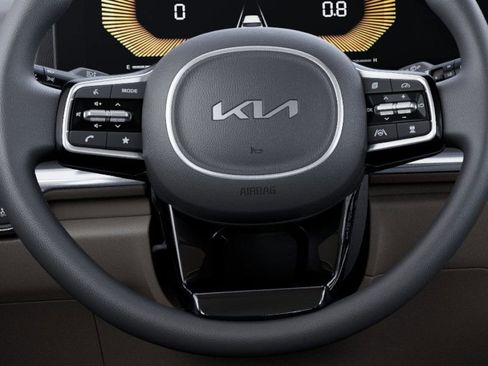New 2026 Kia Carnival LX FWD image 22
