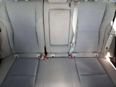 Used 2023 Nissan Rogue SV image 17