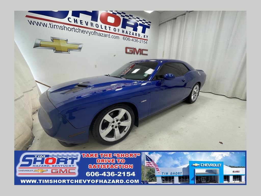 Used 2018 Dodge Challenger R/T RWD image 1