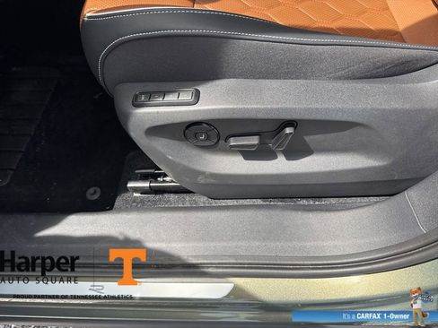 Used 2025 Volkswagen Tiguan SEL R-Line image 18