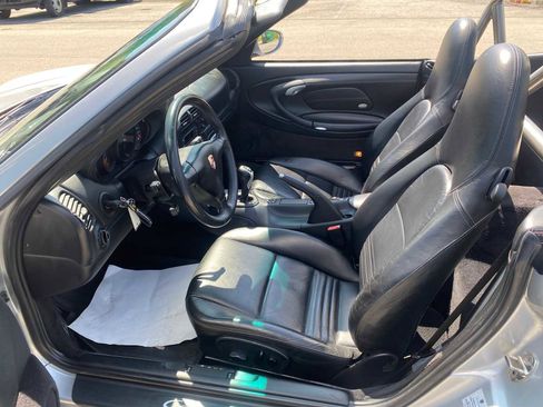 Used 2003 Porsche 911 Carrera 4 image 8