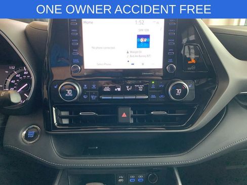 Used 2022 Toyota Highlander XLE image 6