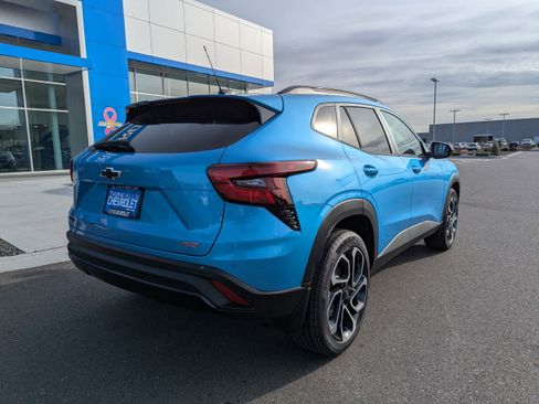 New 2026 Chevrolet Trax RS w/ Sunroof Package image 32