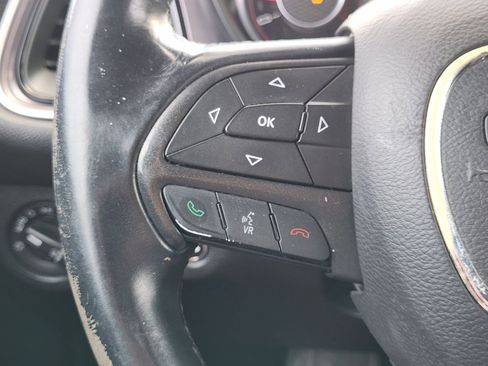 Used 2016 Dodge Challenger R/T RWD image 28
