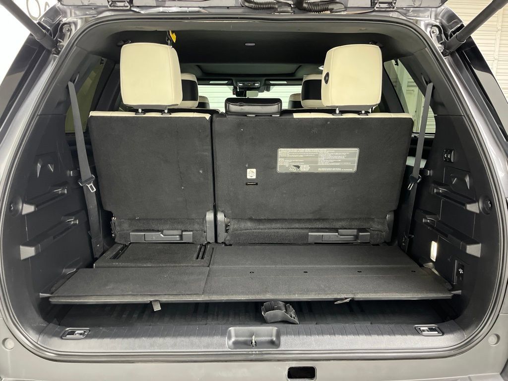 Used 2024 Toyota Sequoia Capstone AWD/4WD image 26