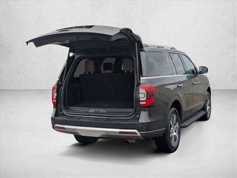 Used 2024 Ford Expedition Limited image 5
