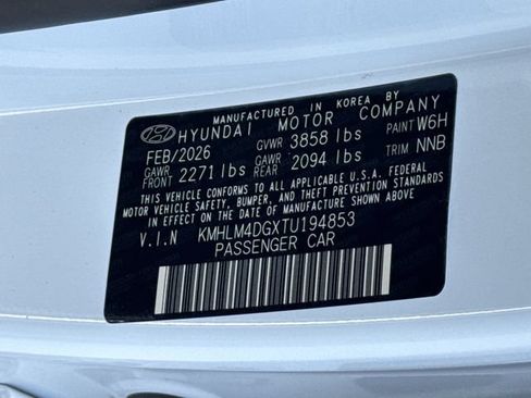 New 2026 Hyundai Elantra Sport FWD image 32