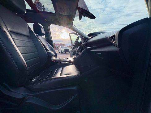 Used 2014 Ford Escape Titanium AWD/4WD image 33
