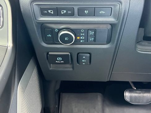 Used 2024 Ford F150 Platinum w/ Equipment Group 702A High AWD/4WD image 37