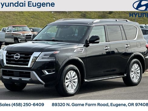 Used 2023 Nissan Armada SV image 9