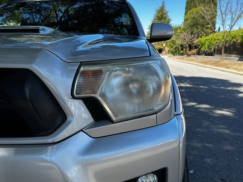 Used 2013 Toyota Tacoma PreRunner w/ TRD Sport Pkg RWD image 12