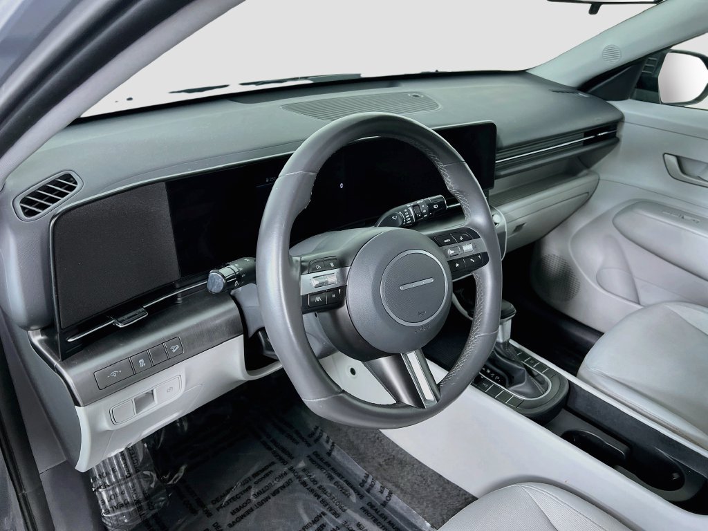 Certified 2025 Hyundai Kona SEL AWD/4WD image 8