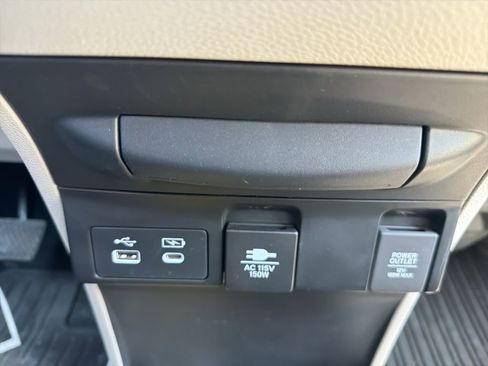 Used 2025 Honda Odyssey Touring image 26