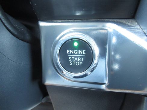 Used 2023 Ford F150 Lariat w/ Equipment Group 502A High AWD/4WD image 29