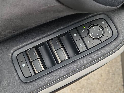Used 2024 Lexus TX 500h AWD w/ Technology Package image 22